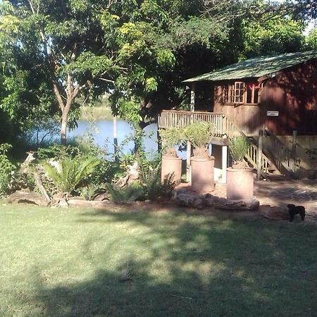 Hippo Retreat & Tiger Fishing Komatipoort Exteriör bild