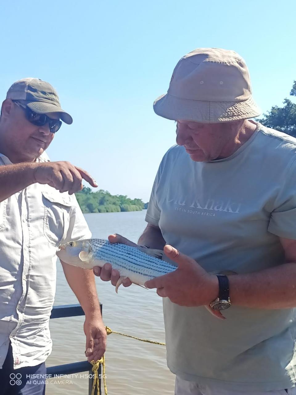 Hippo Retreat & Tiger Fishing Komatipoort Exteriör bild